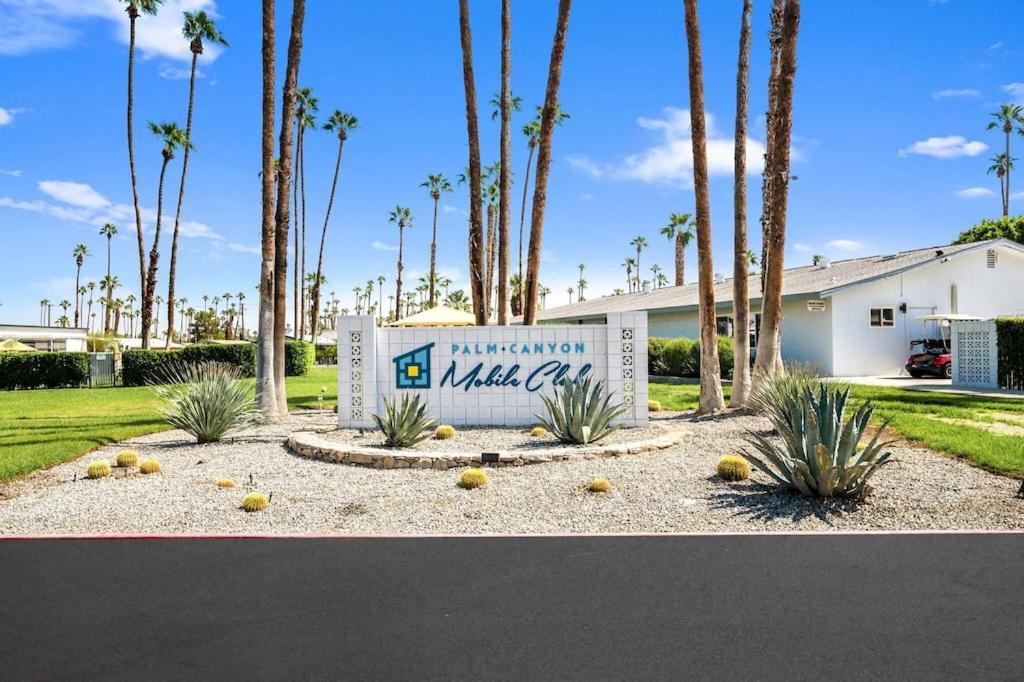 Palm Spring Mid-Century Home! Palm Springs Exterior photo